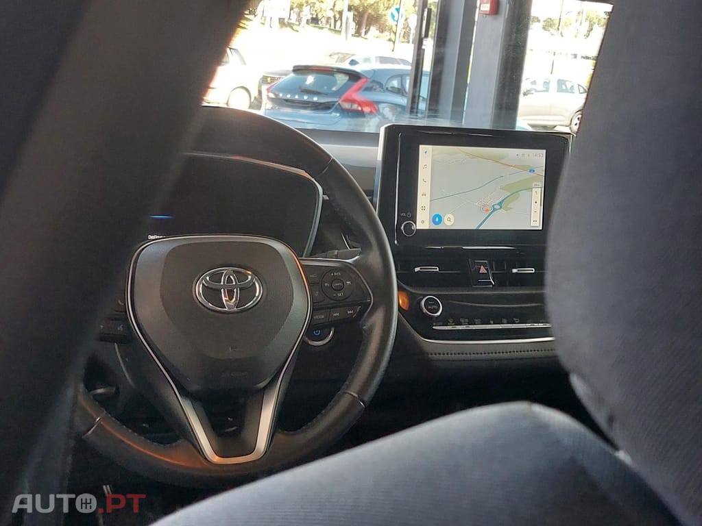 Toyota Corolla 1.8 Hybrid Exclusive