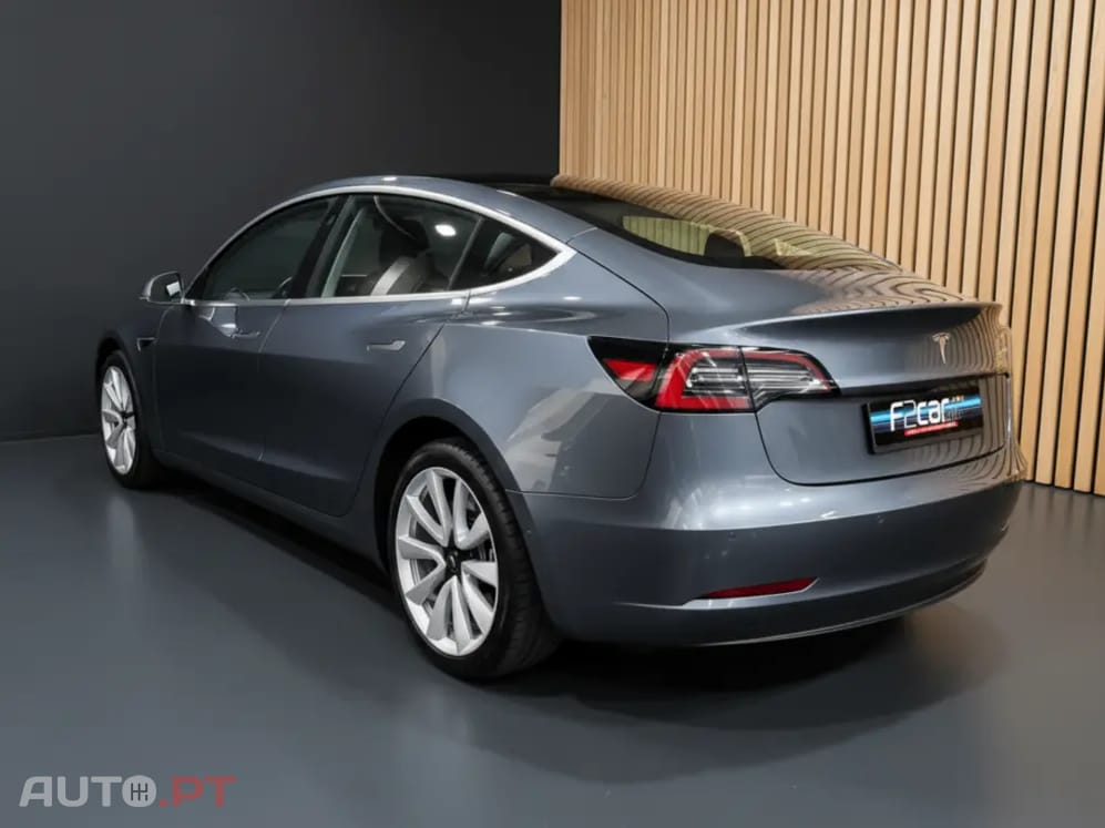 Tesla Model 3 Long Range Tração Traseira Premium