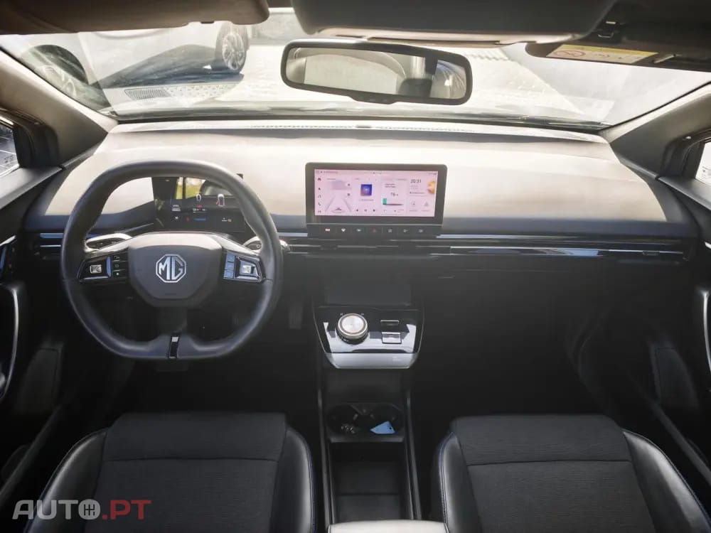 MG MG4 64 kWh Luxury