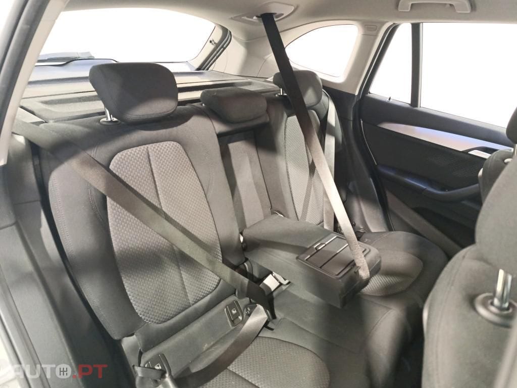 BMW X1 16 d sDrive Advantage