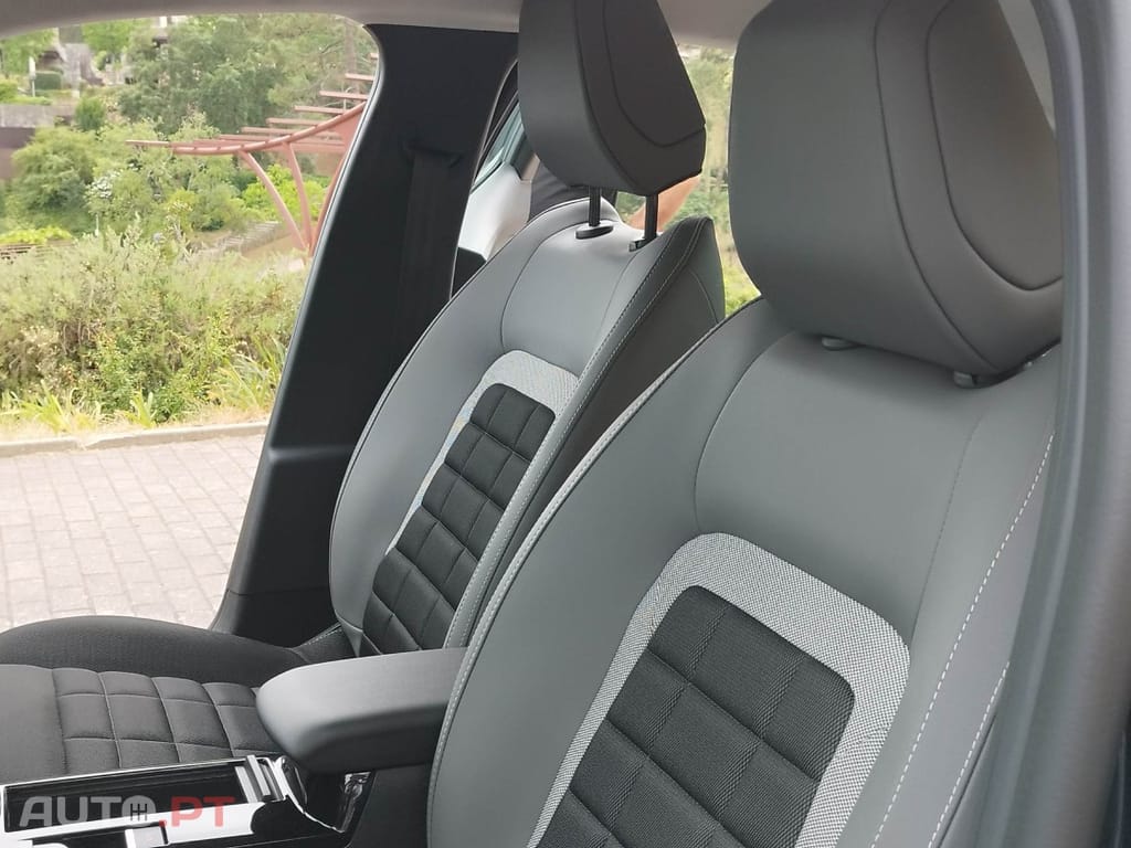 Citroen e-C4 X 54 kWh Autonomia Alargada Plus