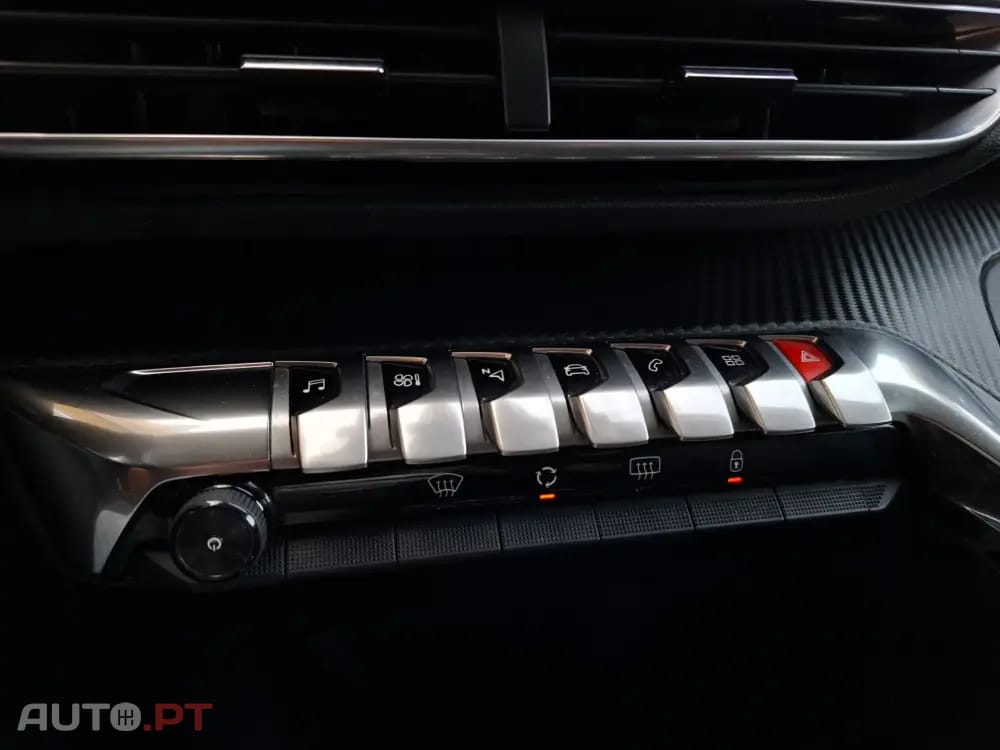 Peugeot 3008 1.5 BlueHDi Allure EAT8