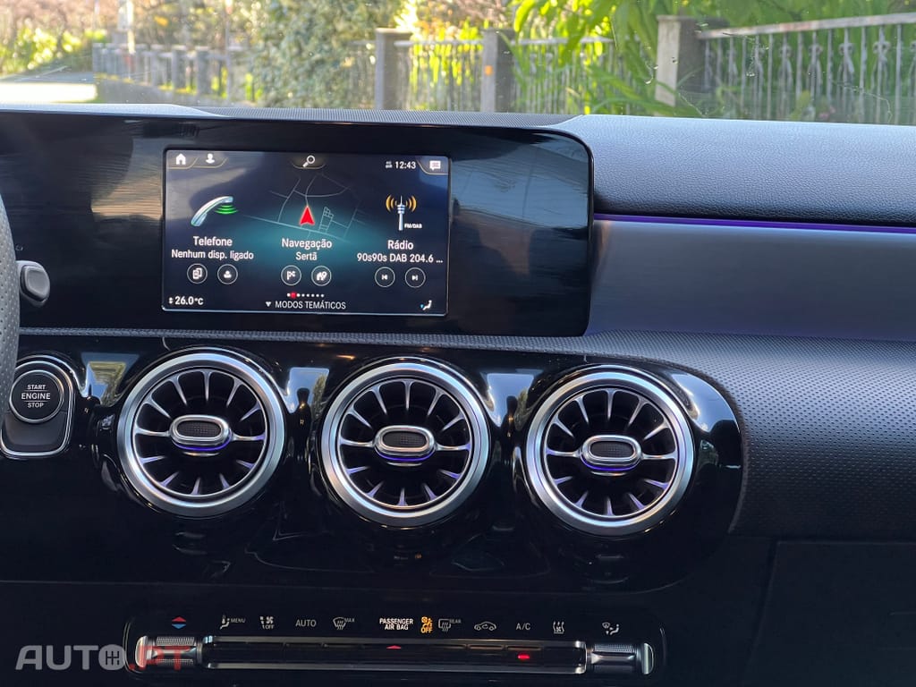 Mercedes-Benz A 250 e 8G-DCT AMG Line