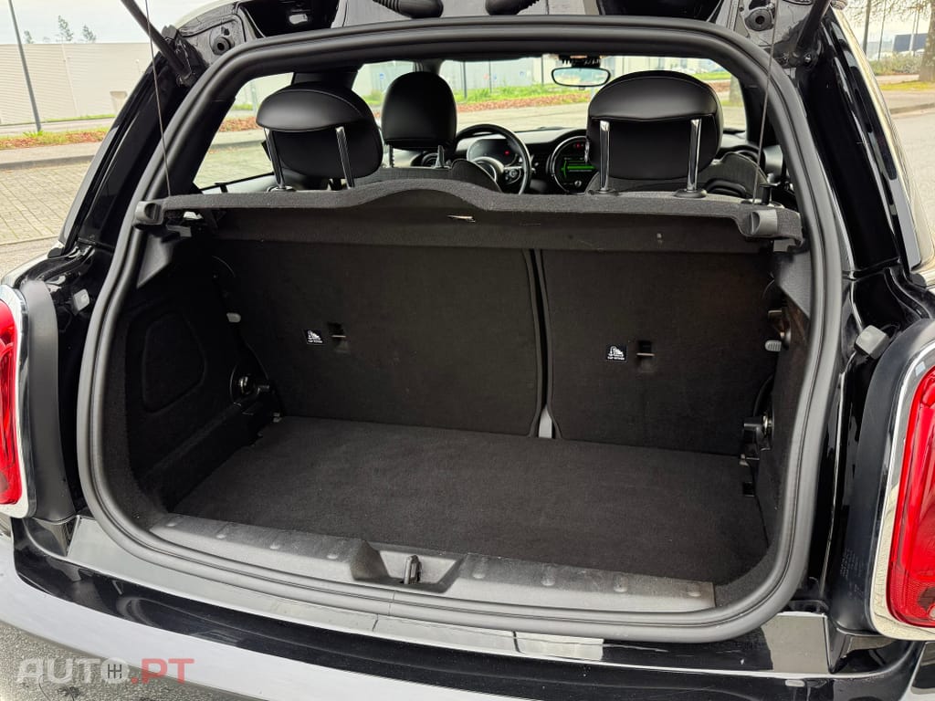 MINI Cooper Cooper SE