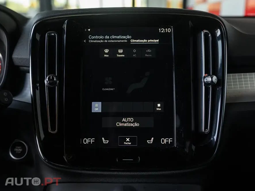 Volvo XC40 1.5 T2 Plus Dark Auto