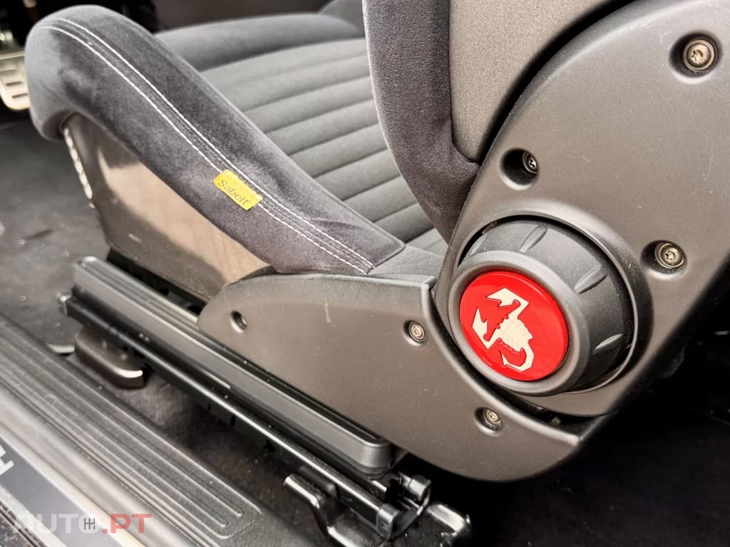Abarth 595 1.4 T-Jet Competizione MTA — fotografia 17