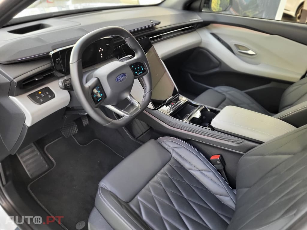 Ford Explorer 77 kWh Premium