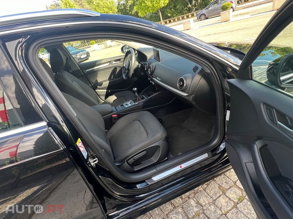 Audi A3 Sportback 30 TDI S-line
