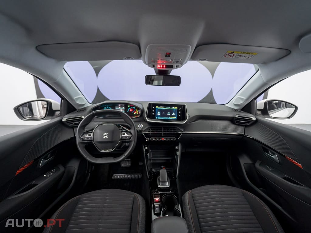 Peugeot E-208 50 kWh Active