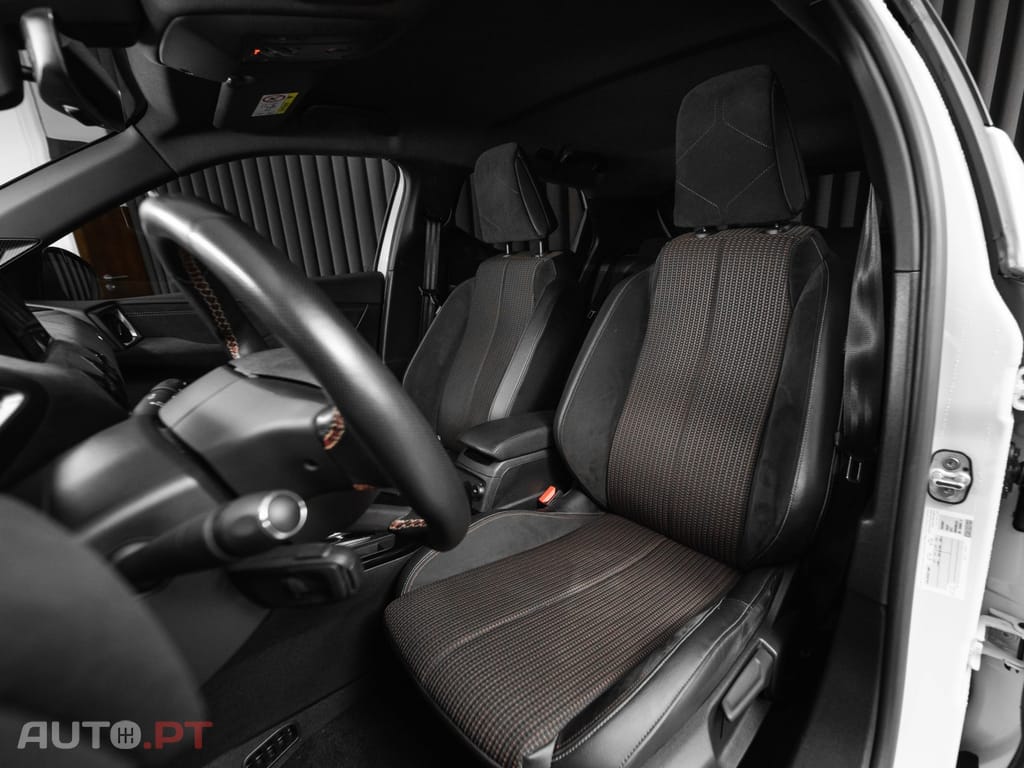 DS DS3 Crossback E-TENSE PERFORMANCE LINE