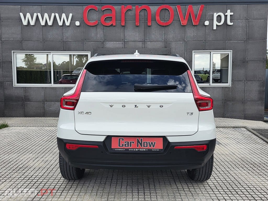 Volvo XC40 1.5 T3 Momentum Tech Edition