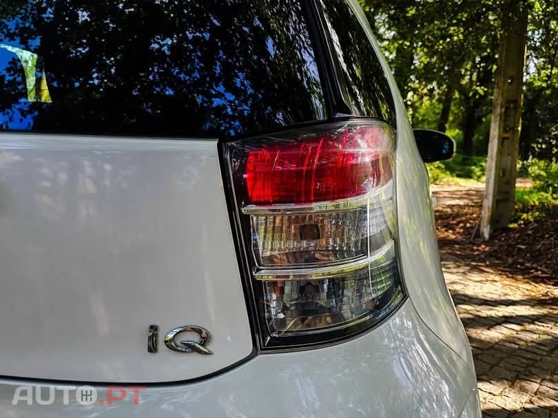 Toyota iQ 1.0 VVT-i Essential+AC