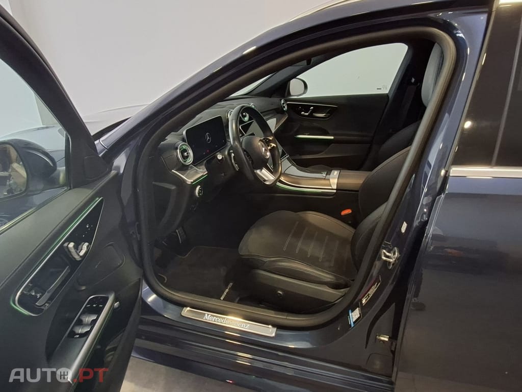Mercedes-Benz C 300 e 9G-TRONIC AMG Line Advanced