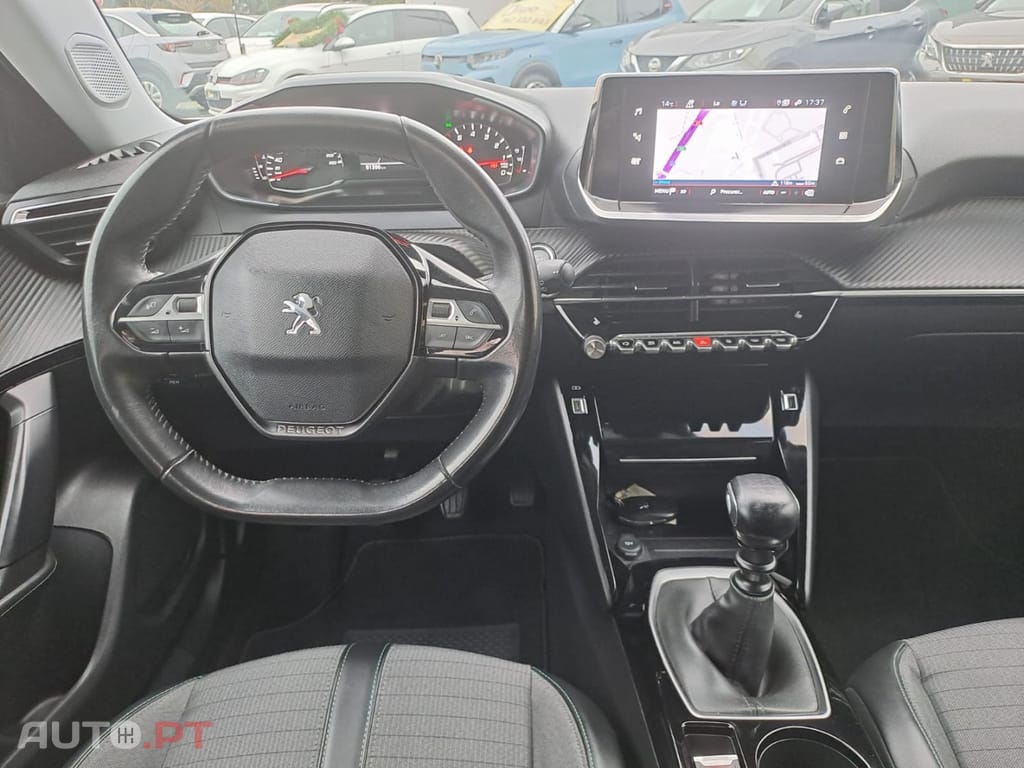 Peugeot 2008 1.2 PureTech Allure