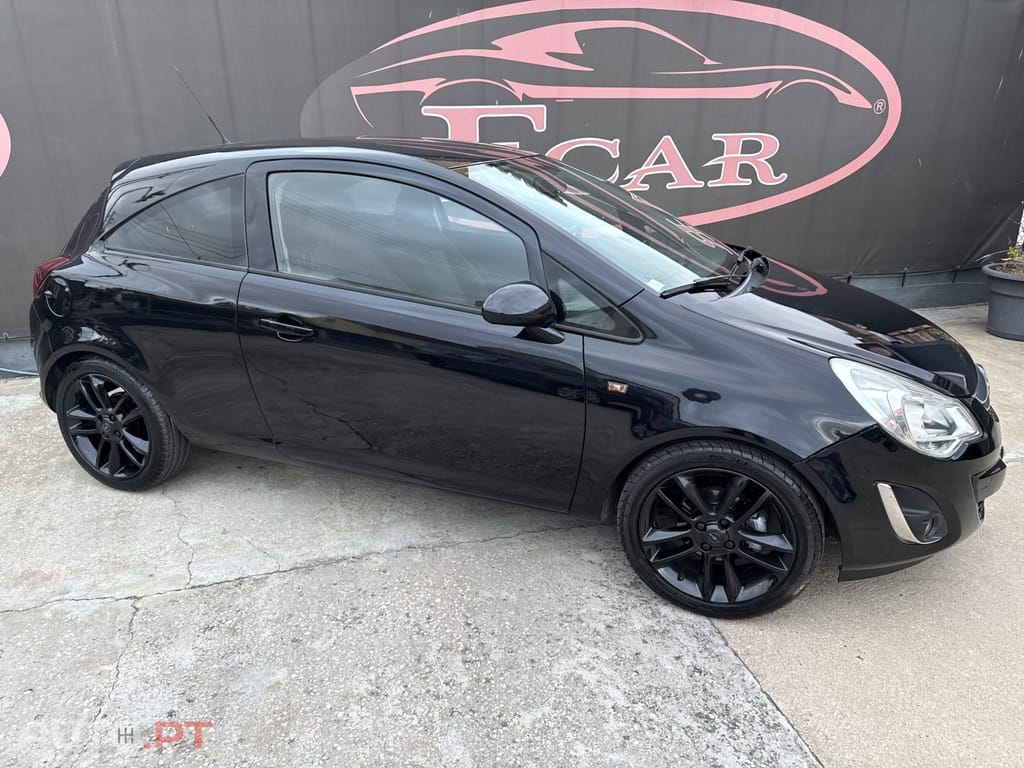 Opel Corsa 1.2 Black Edition