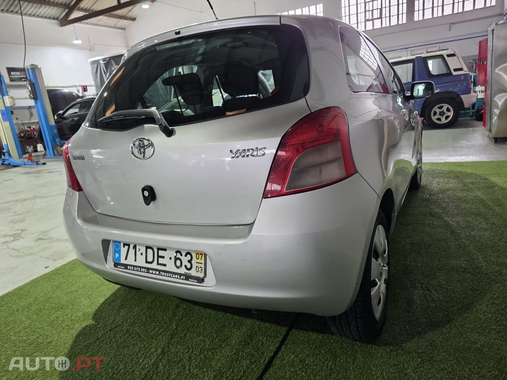 Toyota Yaris 1.0 VVT-i Motion