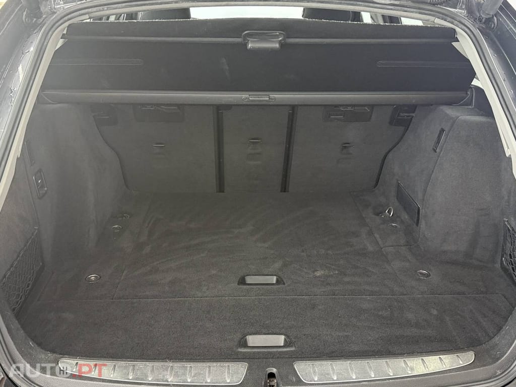 BMW 318 d Pack M