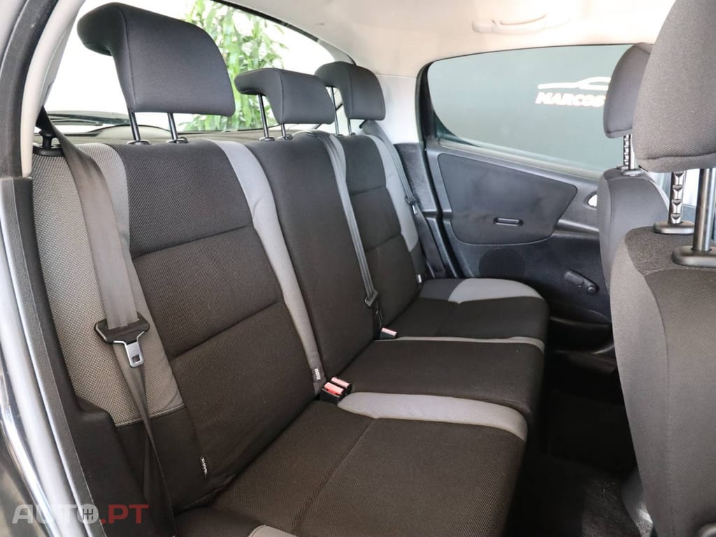 Peugeot 207 1.4 16V Active
