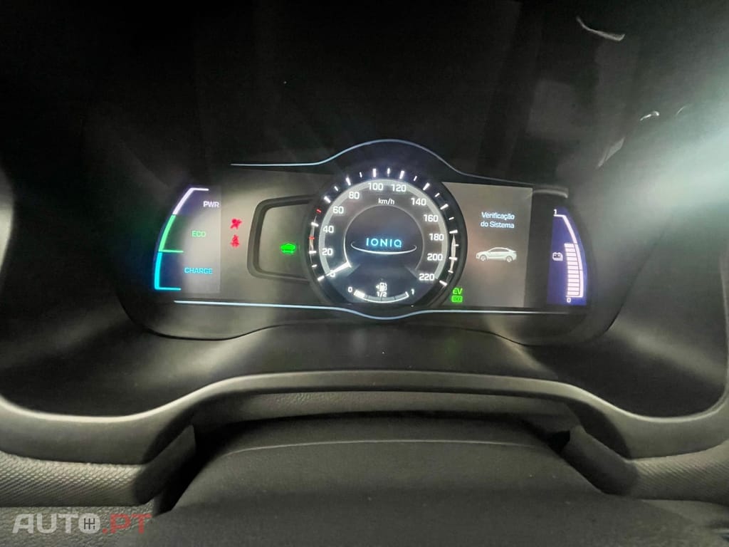 Hyundai Ioniq 1.6 GDI HEV Hybrid Tech