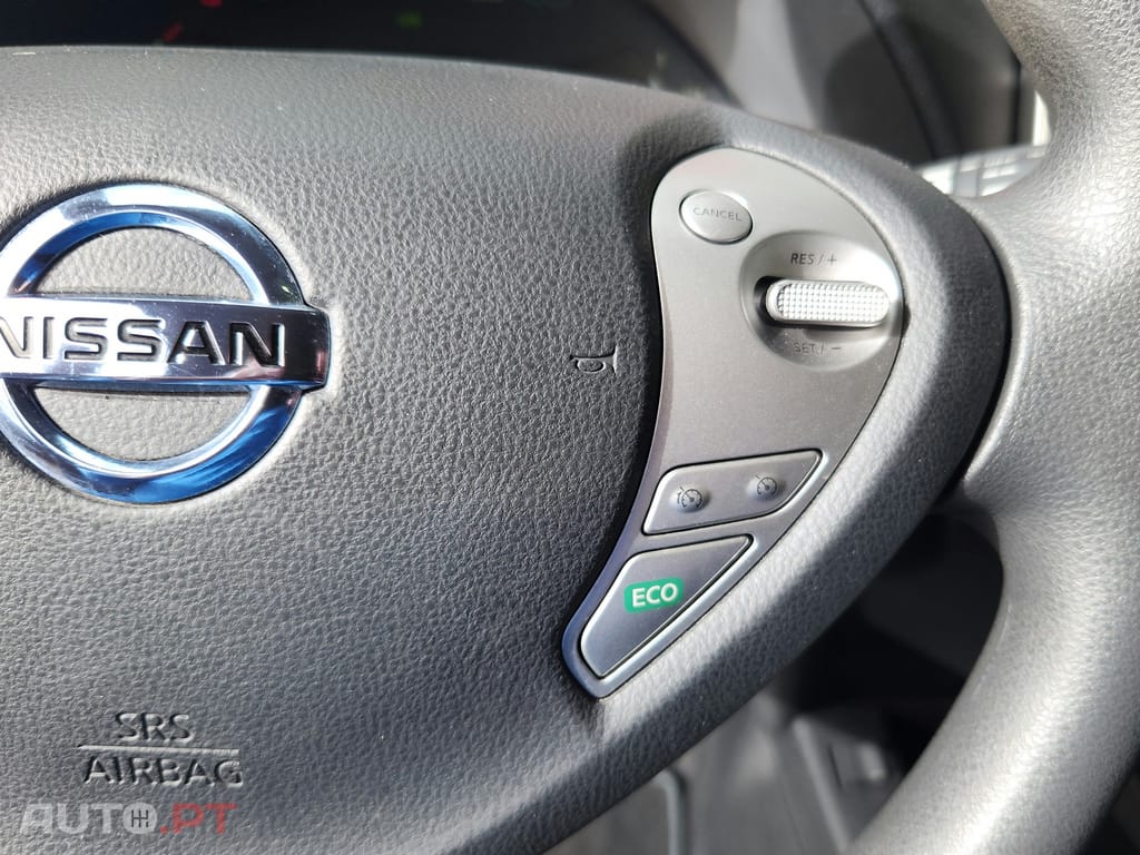Nissan Leaf 30 kWh (c/ Bateria) Visia