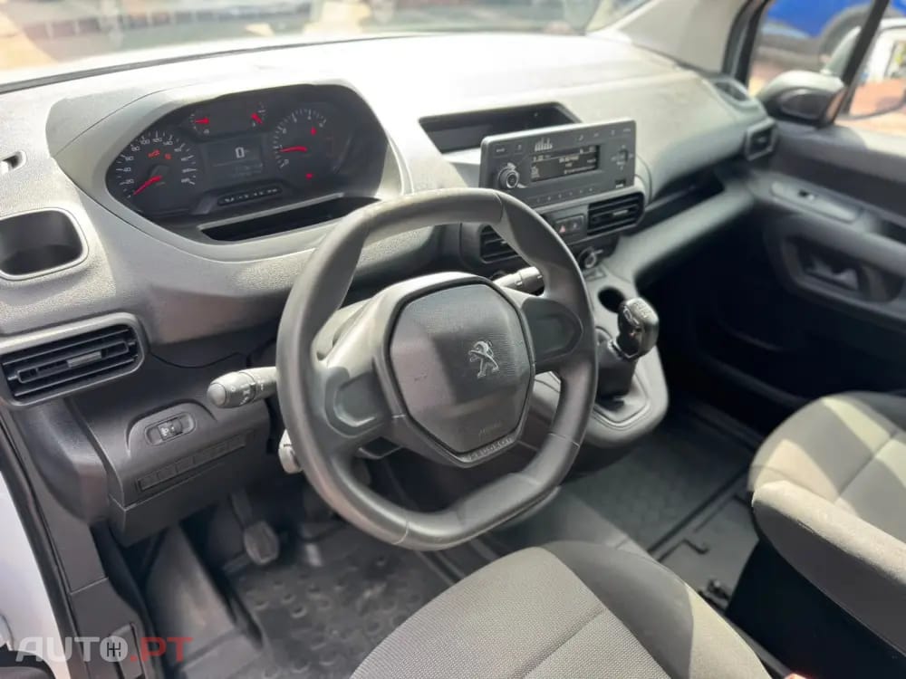 Peugeot Partner Outro