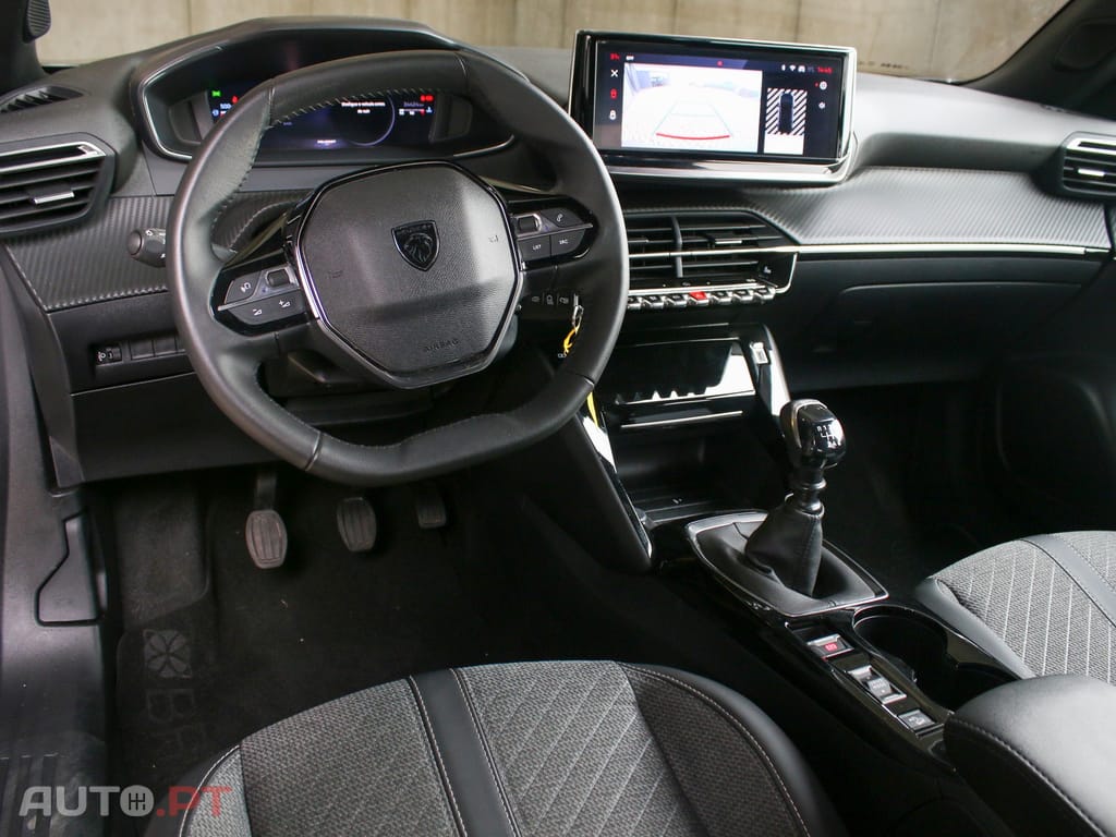 Peugeot 2008 1.2 PureTech Allure