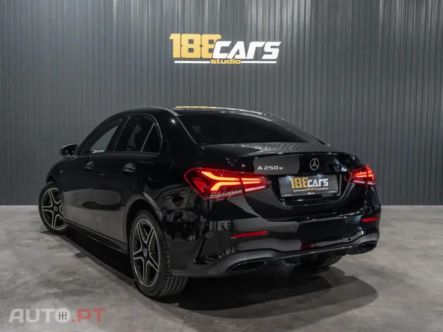Mercedes-Benz A 250 e 8G-DCT AMG Line