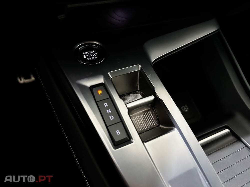 Peugeot 408 1.6 Hybrid GT e-EAT8