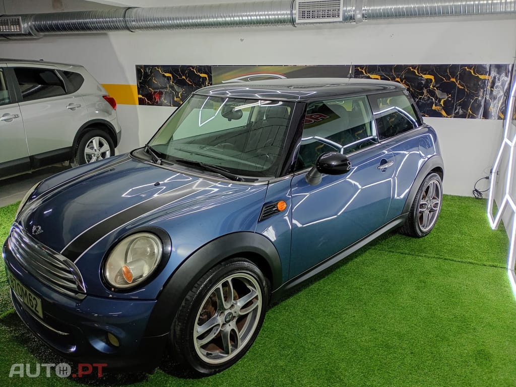 MINI Cooper Cooper D
