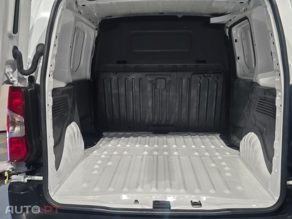 Peugeot E-Partner 50 Kwh Premium