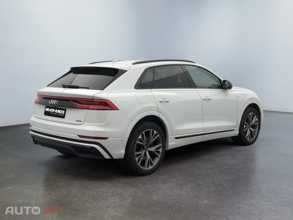 Audi Q8 60 TFSIe quattro Tiptronic Compétition