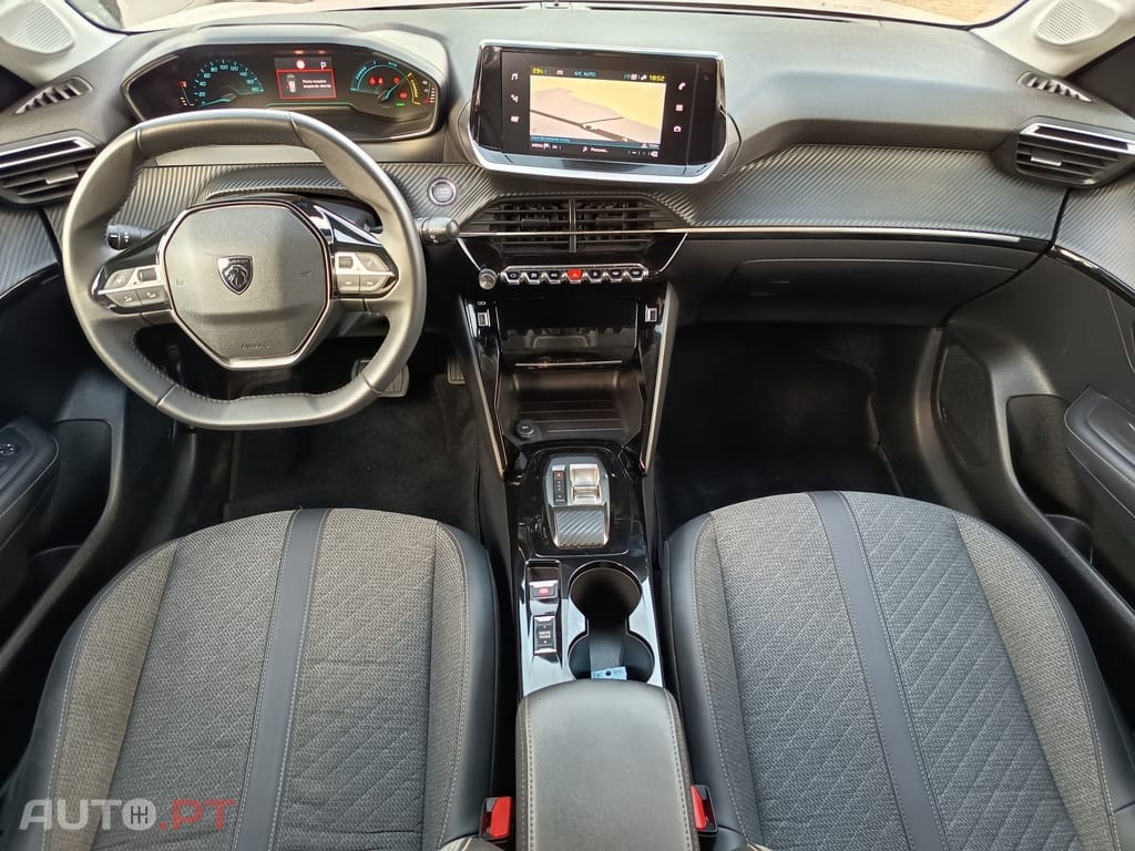 Peugeot E-208 50 kWh Style