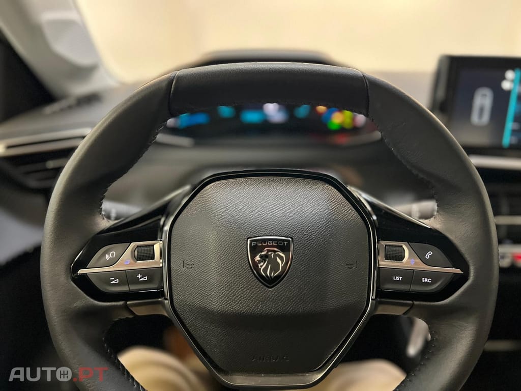 Peugeot E-208 50 kWh Style