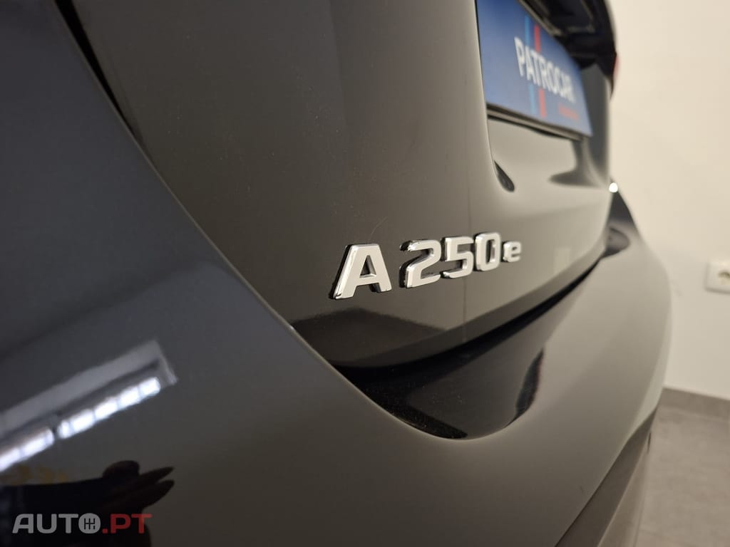 Mercedes-Benz A 250 e 8G-DCT Advanced AMG Line