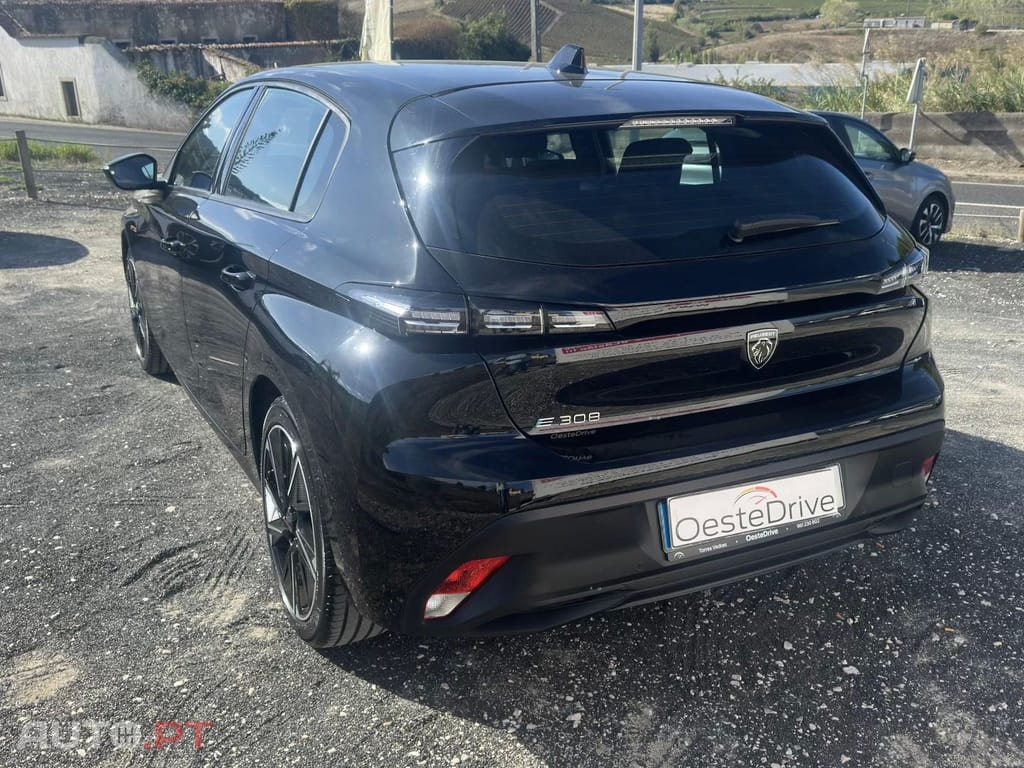 Peugeot E-308 54 kWh E-Style