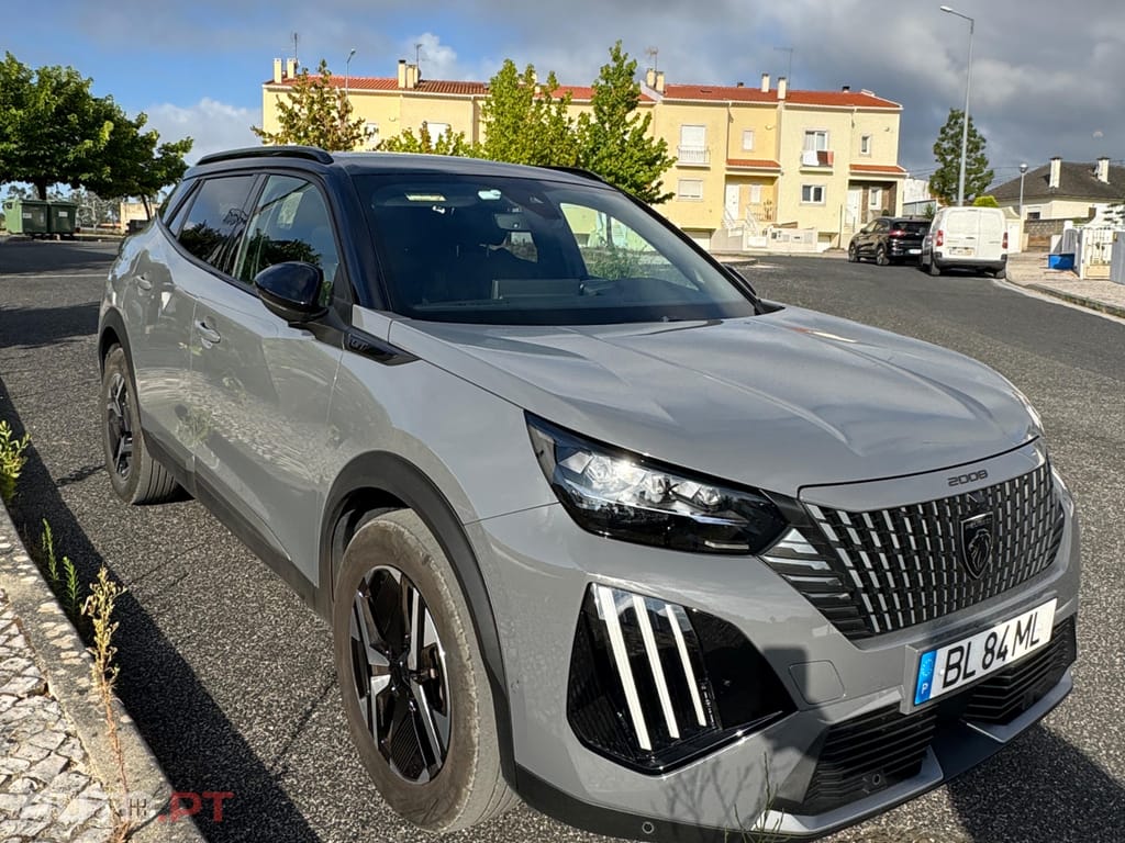 Peugeot 2008 GT 1.2 PureTec 130 EAT8