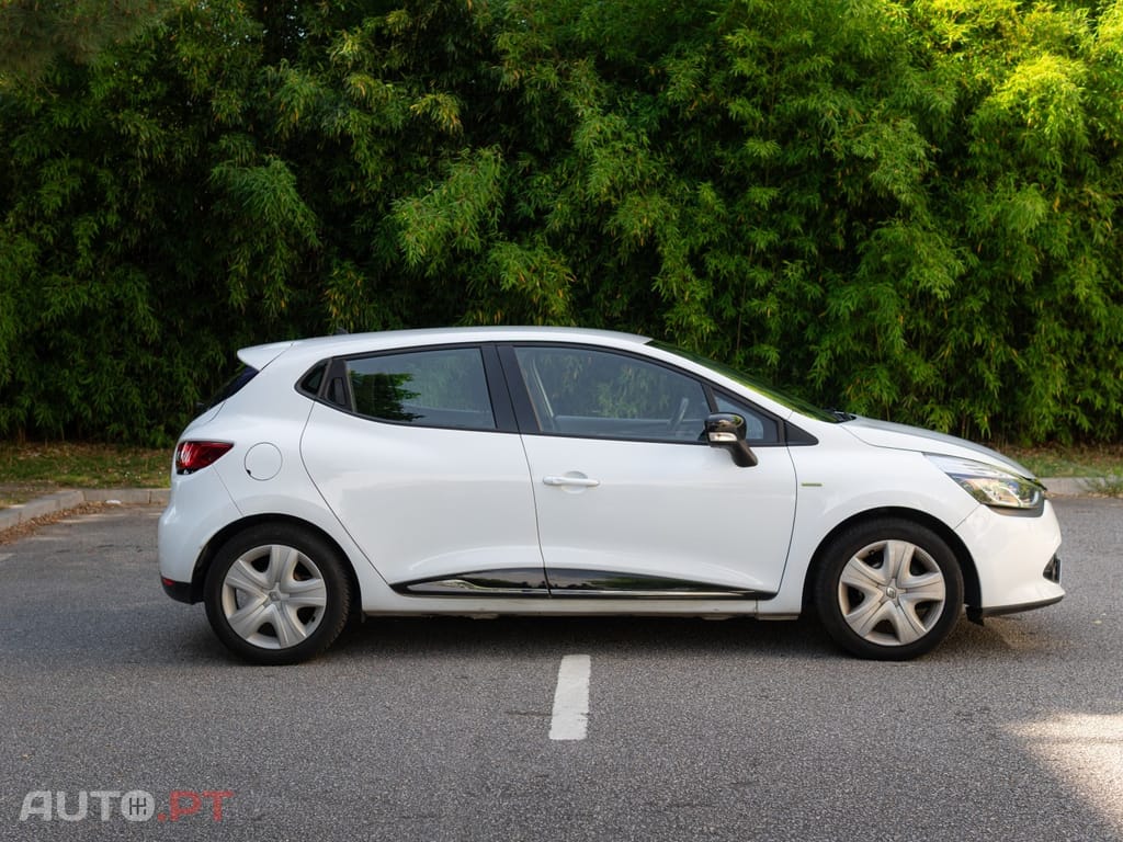 Renault Clio Limited
