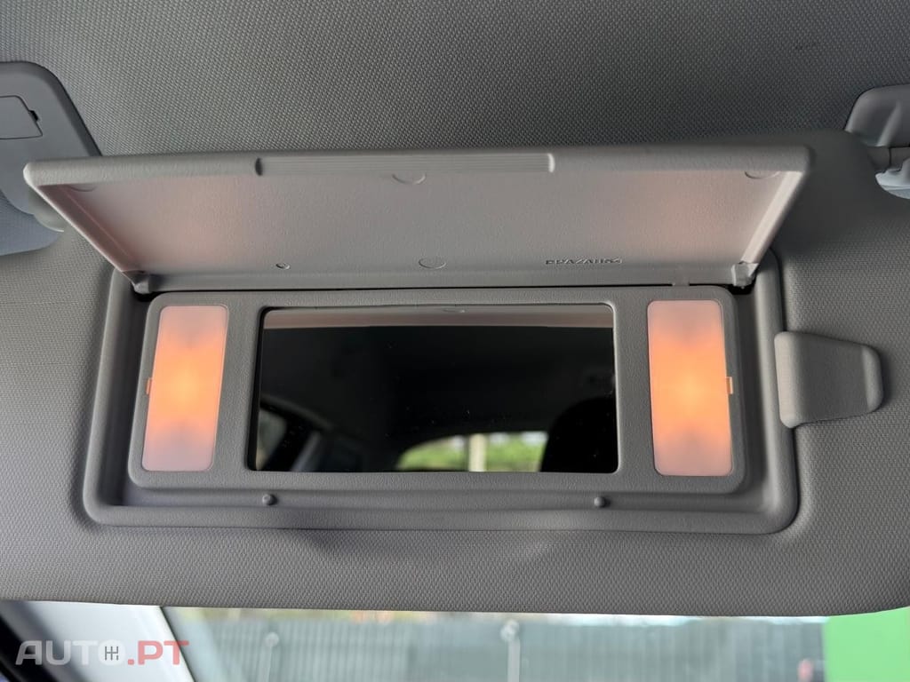 Peugeot 2008 1.2 PureTech Allure EAT6