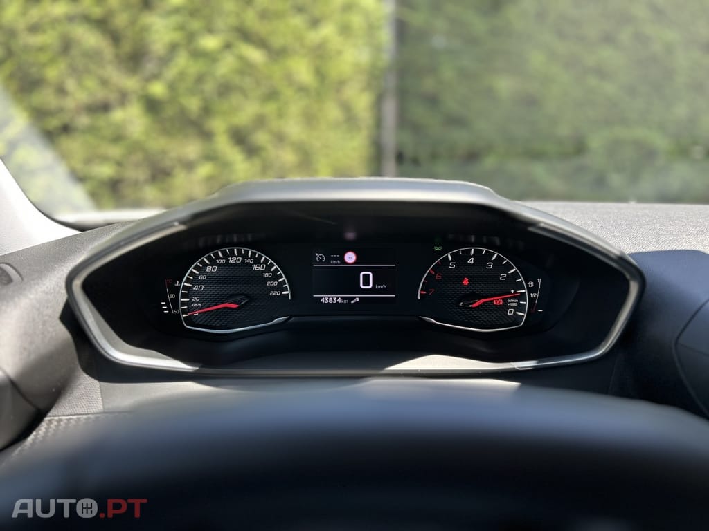 Peugeot 2008 1.2 PureTech Active