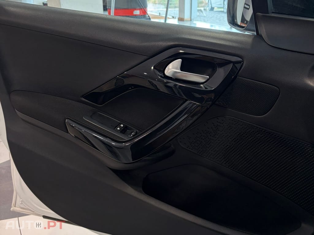 Peugeot 208 1.6 blueHDI Style
