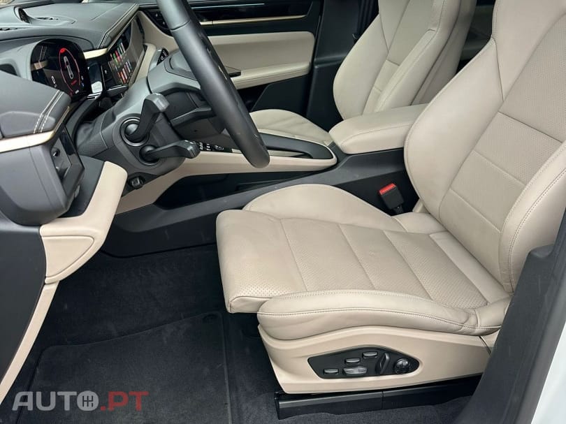 Porsche Macan Electric 4