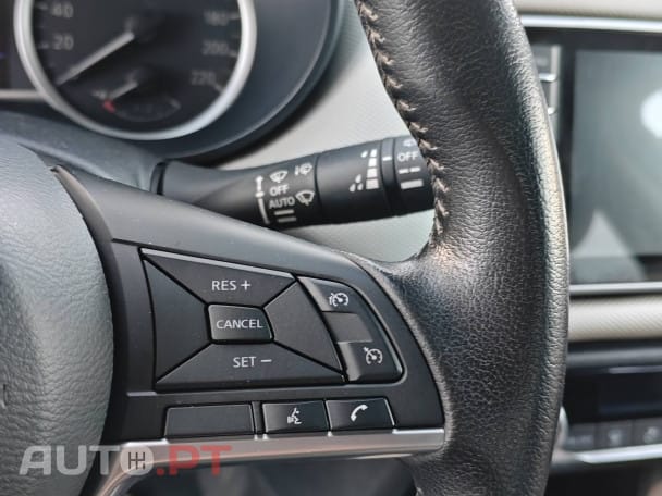 Nissan Micra 0.9 IG-T N-Connecta S/S
