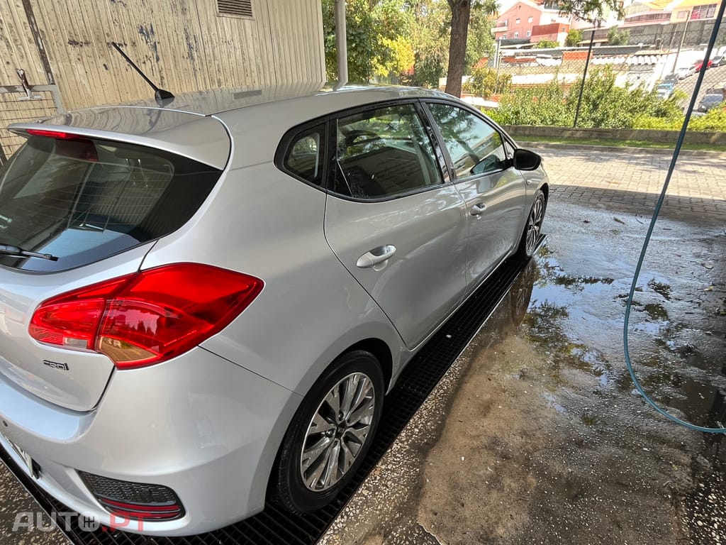 Kia Ceed 1.4 CRDi EX