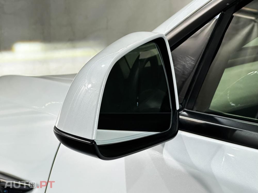 Tesla Model 3 Standard Range Plus RWD — fotografia 16
