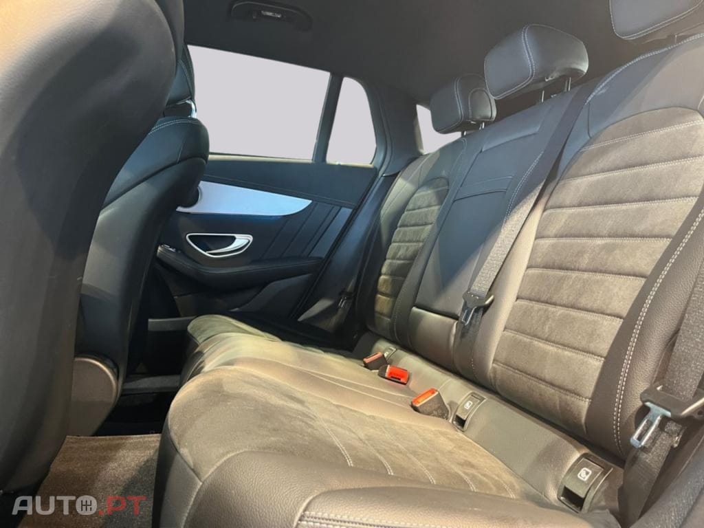 Mercedes-Benz EQC 400 4matic AMG I.V.A DEDUTÍVEL 