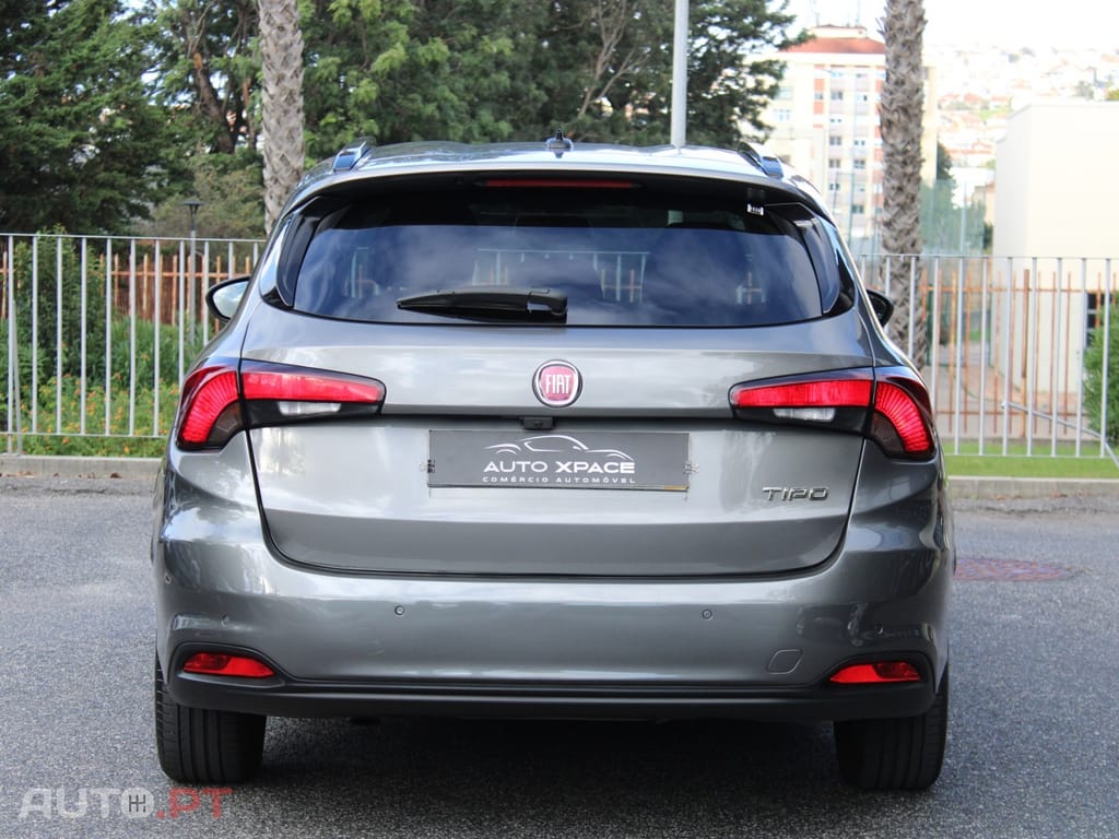 Fiat Tipo 1.6 M-Jet Lounge Tech