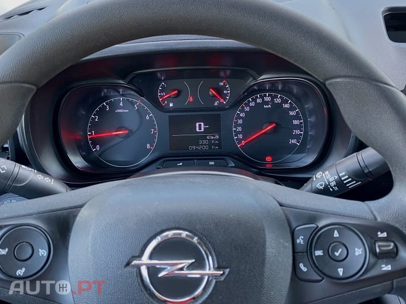 Opel Combo 3-lugares