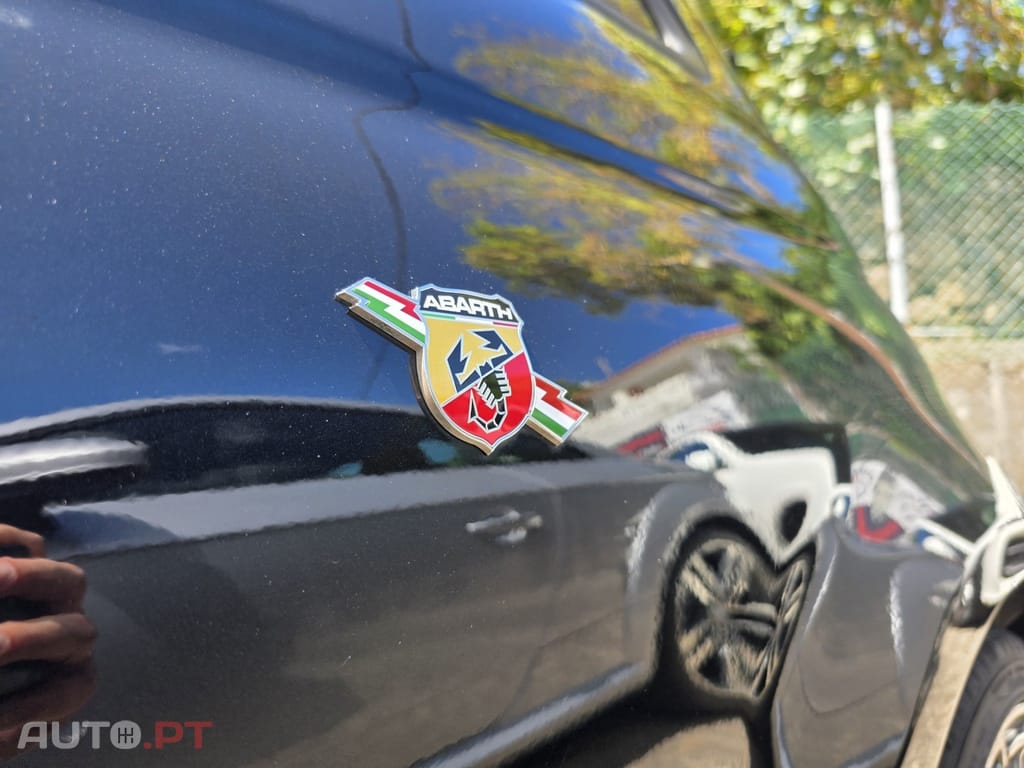 Abarth 695 1.4 T-Jet MTA