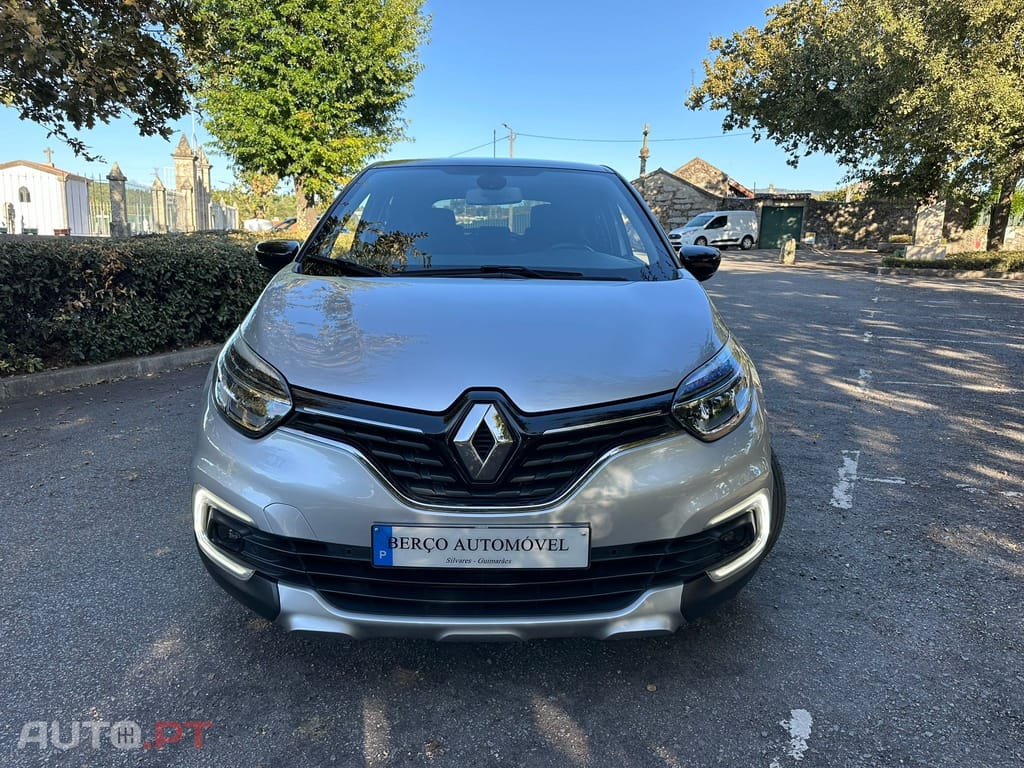 Renault Captur 1.2 TCe Initiale Paris