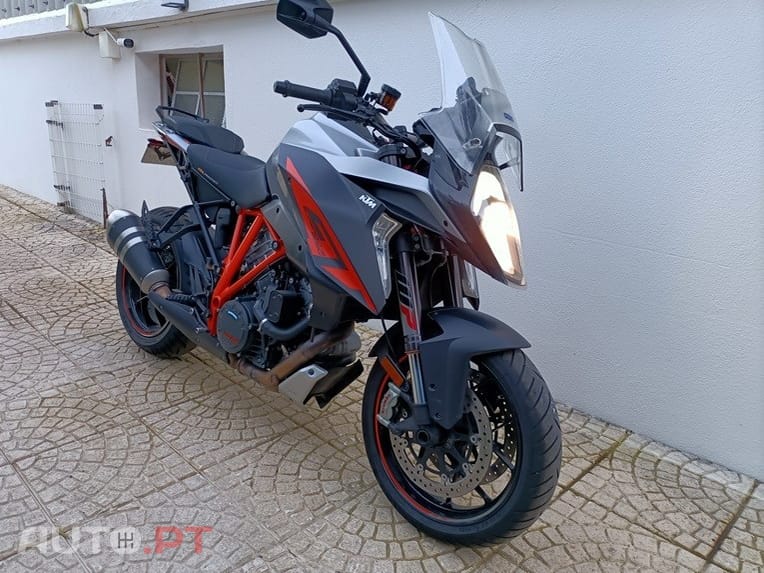 KTM Superduke GT 1290 ABS 172CV